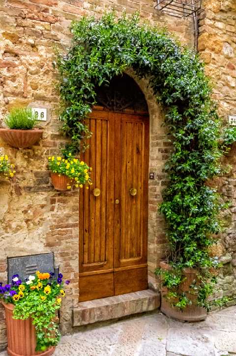 Doorway, Italy